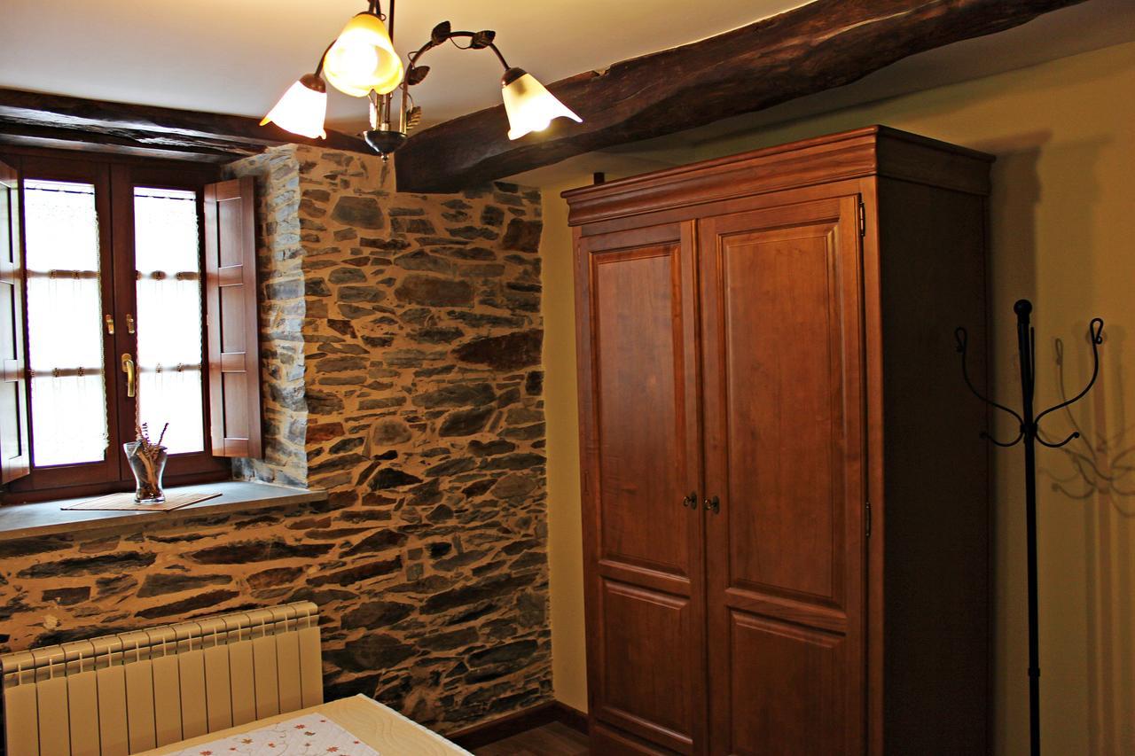 Apartamentos El Llago Boal Kültér fotó