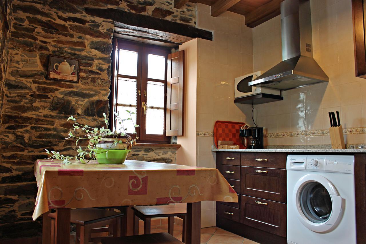 Apartamentos El Llago Boal Kültér fotó