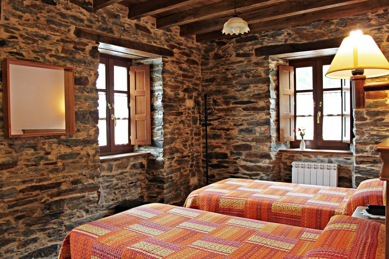 Apartamentos El Llago Boal Kültér fotó