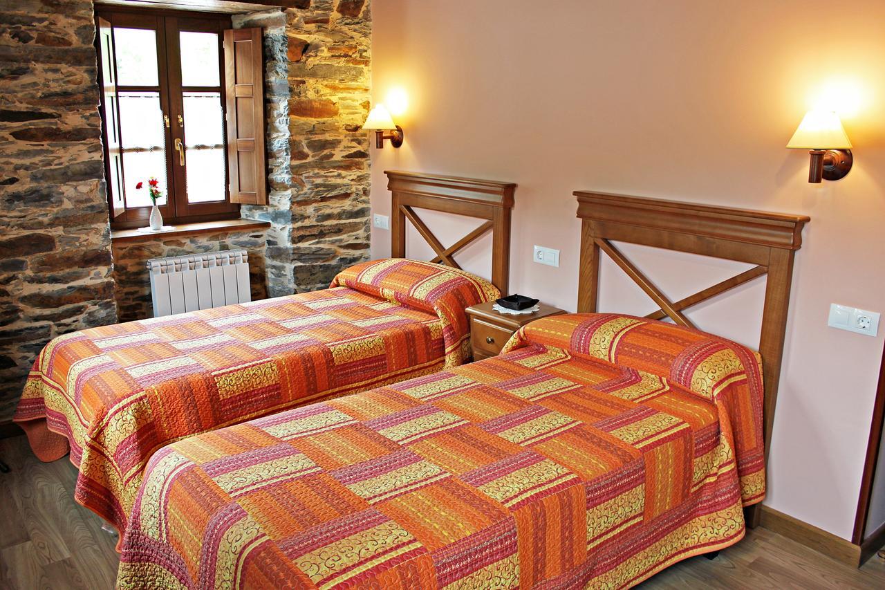 Apartamentos El Llago Boal Kültér fotó