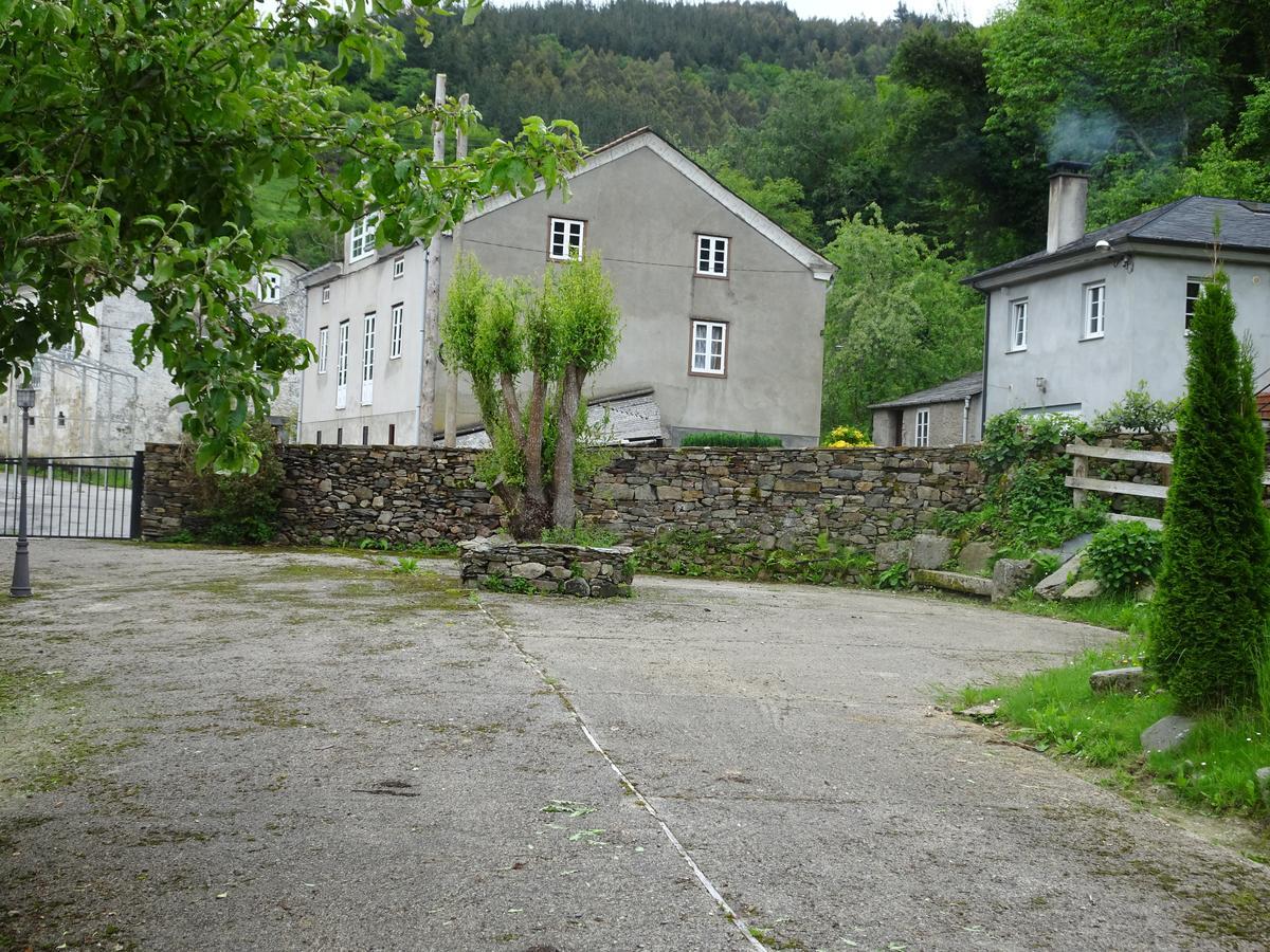 Apartamentos El Llago Boal Kültér fotó